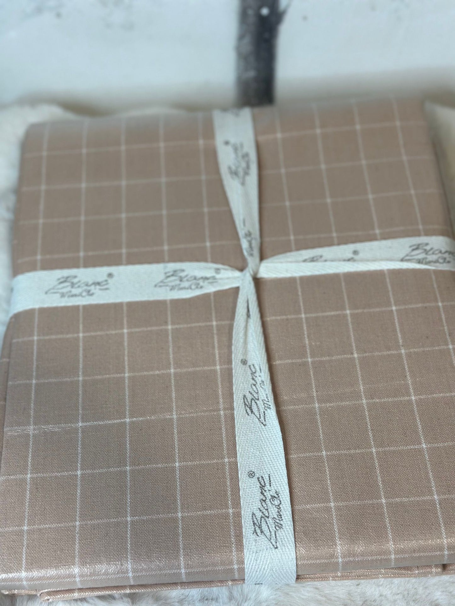 Tovaglia verde-beige cerata 8 posti