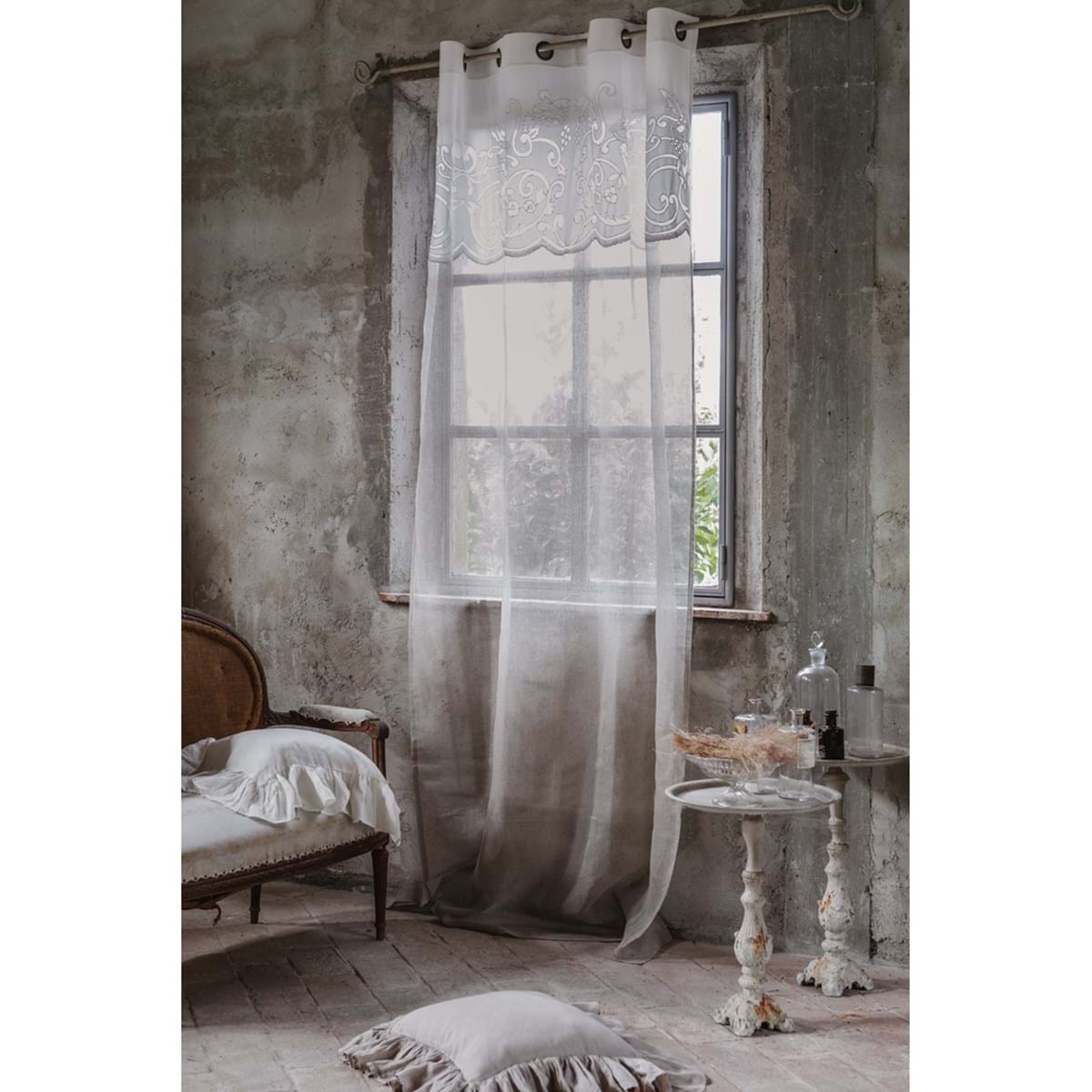 Tenda con passanti bianca