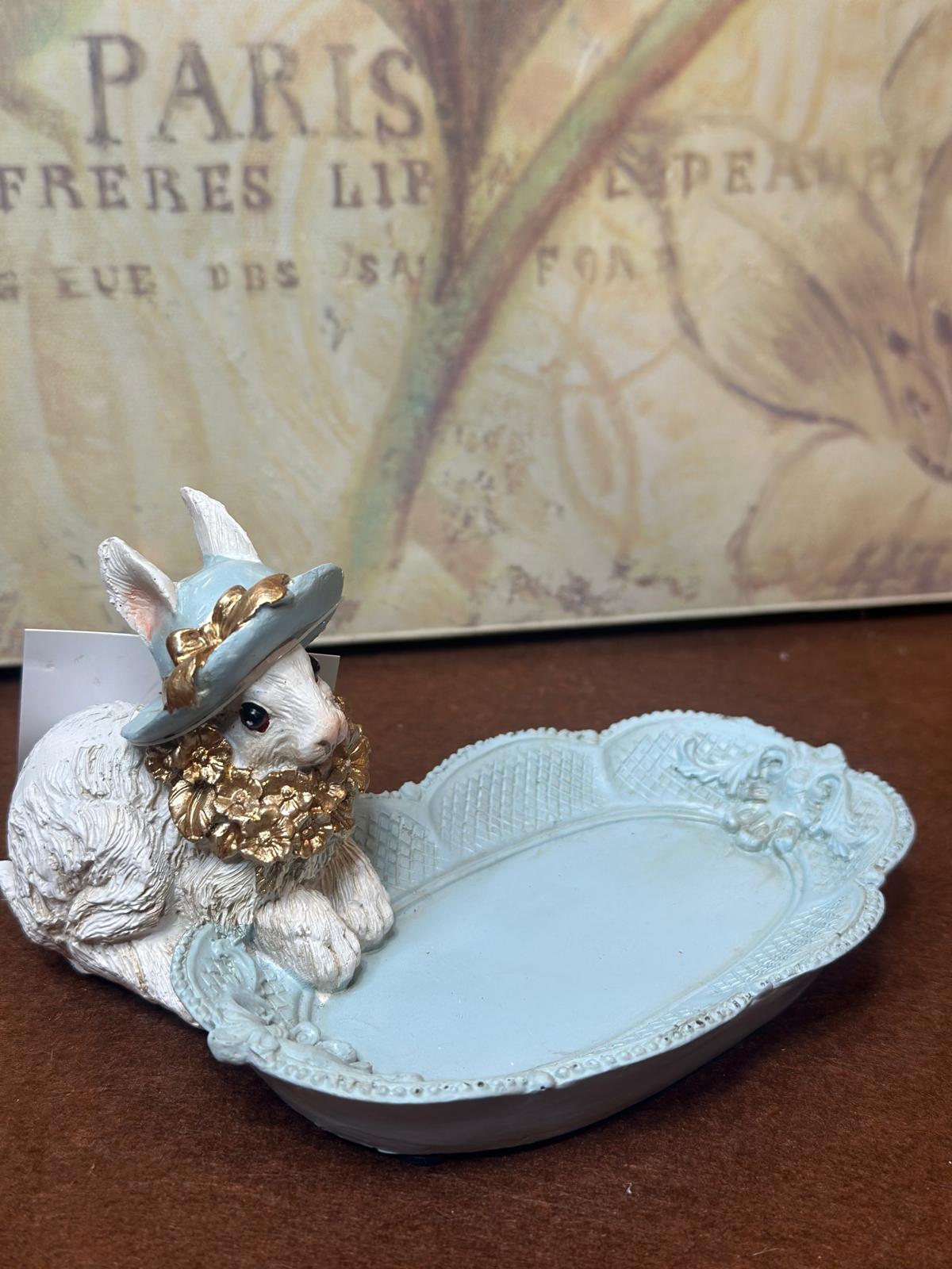 Piattino bianco con decorazione coniglio