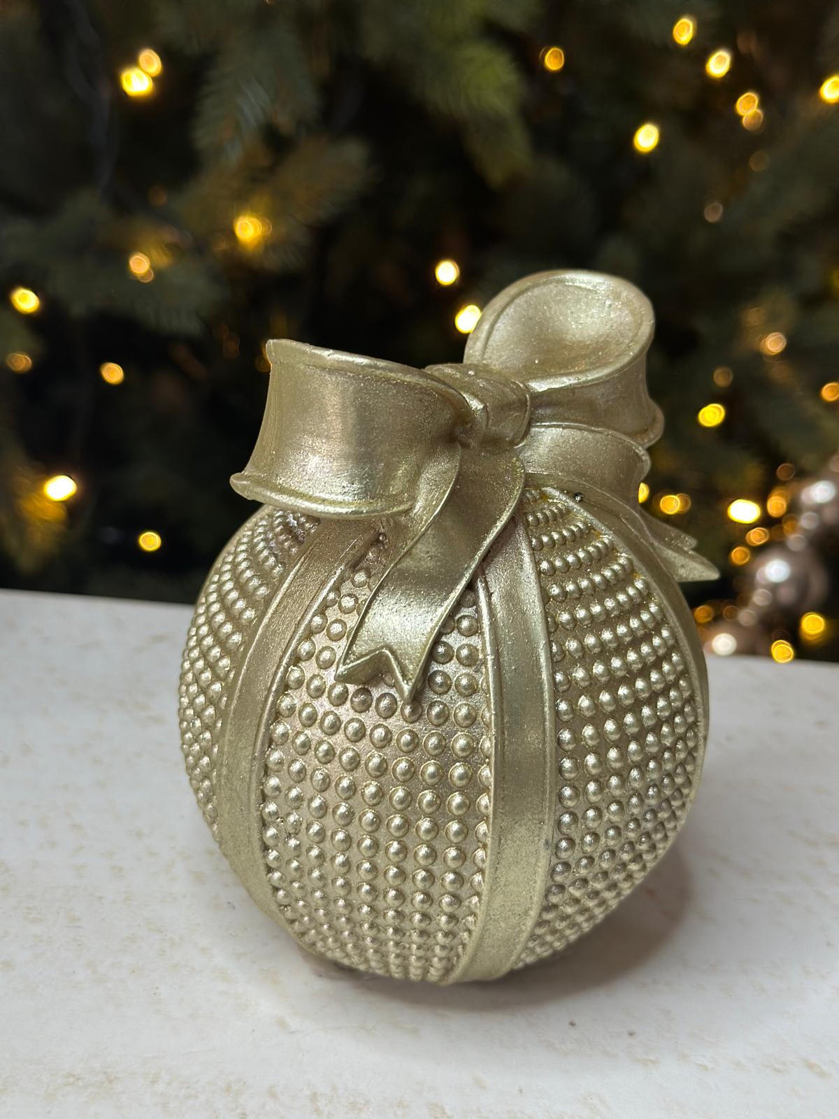 Sfera natalizia oro da appoggio decorata con fiocco