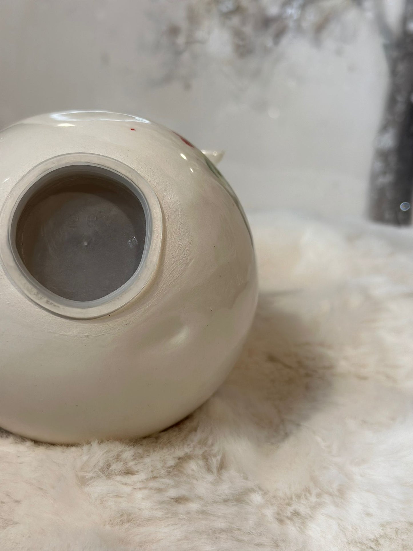 Salvadanaio natalizio in ceramica bianca