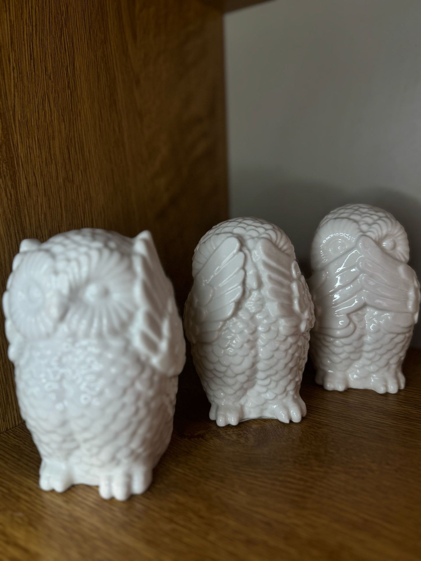 Gufetto in ceramica bianca