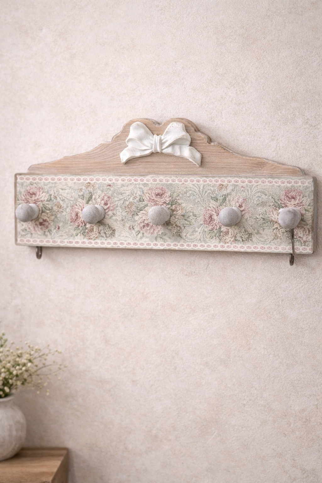 Appendi abiti con fantasia floreale in legno| Bruco