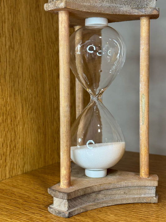 Clessidra con struttura in legno