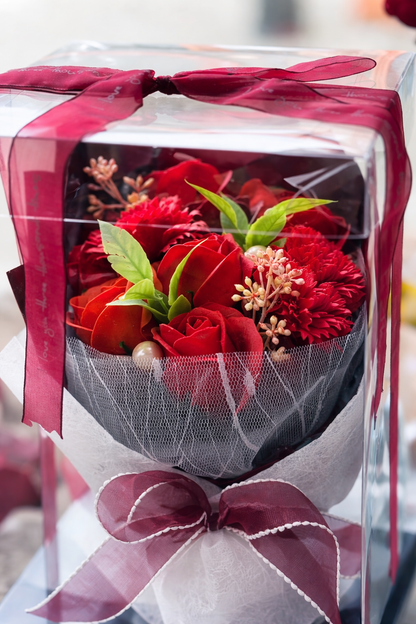 Box con mazzo di fiori artificiali