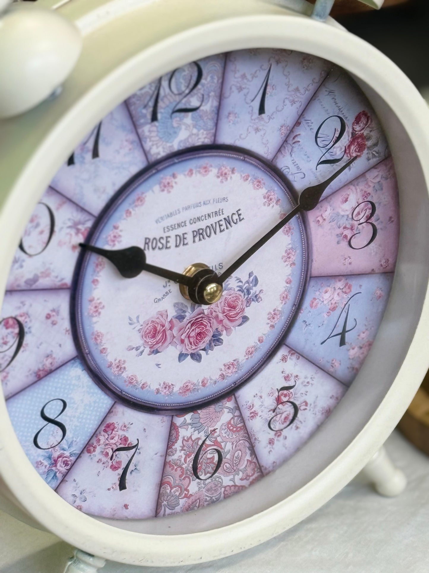 Orologio bianco e viola| L'Arte di Nacchi