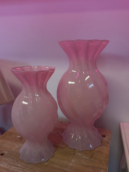 Vaso rosa in vetro a spirale