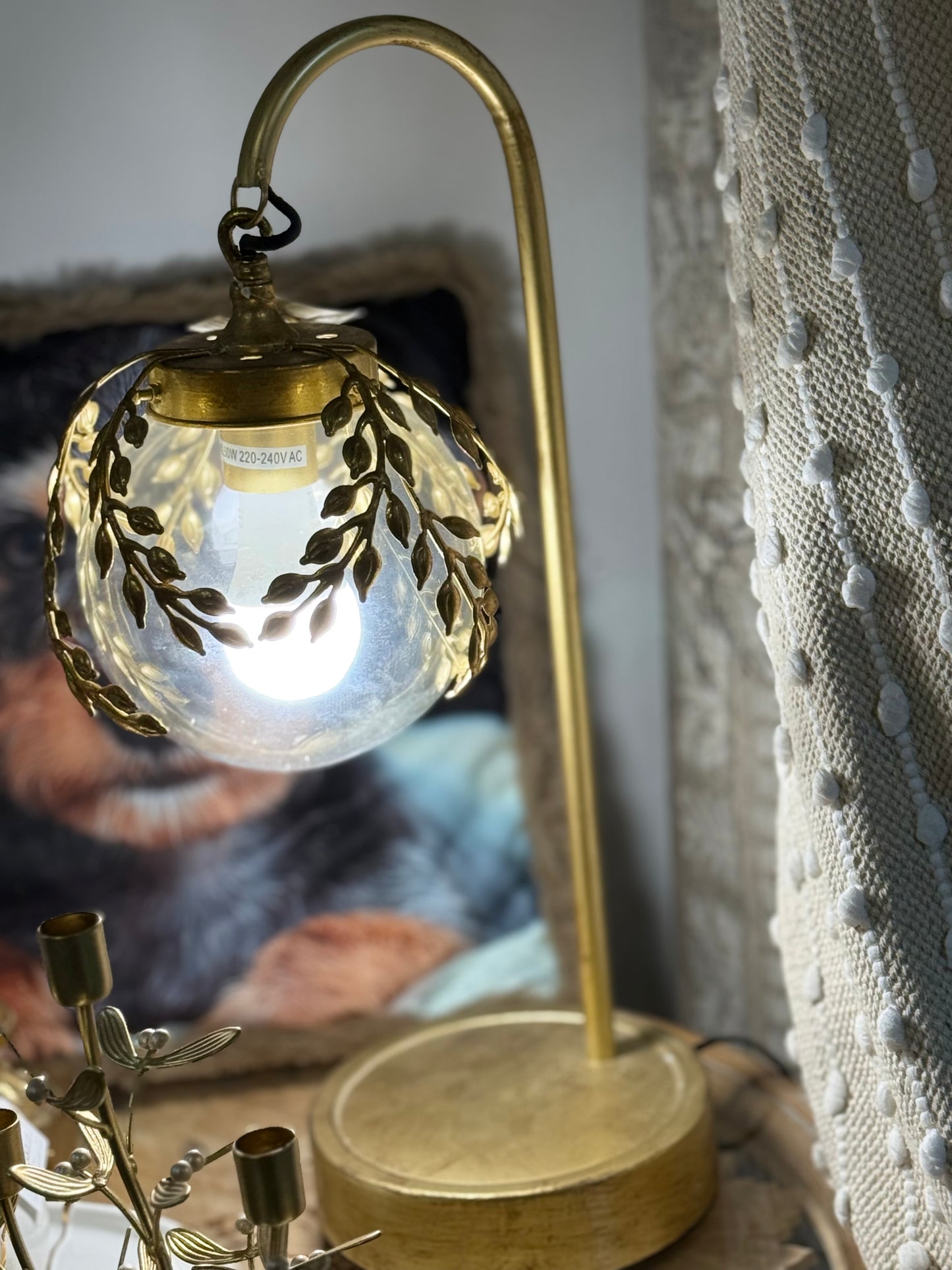Lampada sfera con foglie dorate| Belda