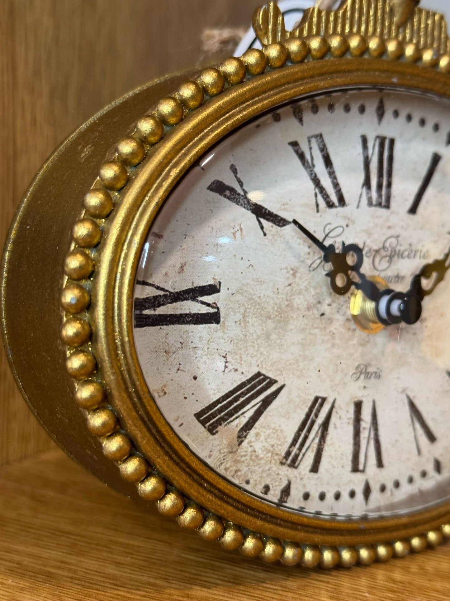 Orologio dorato da tavolo