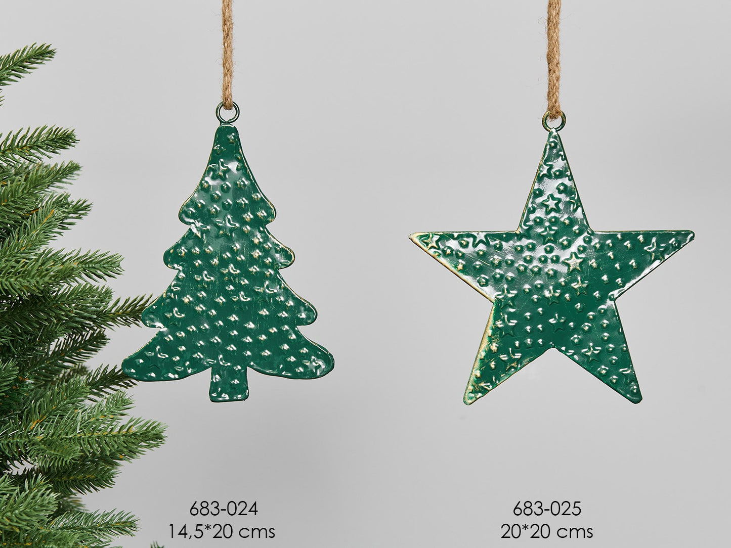 Decoro albero-stella verde in latta