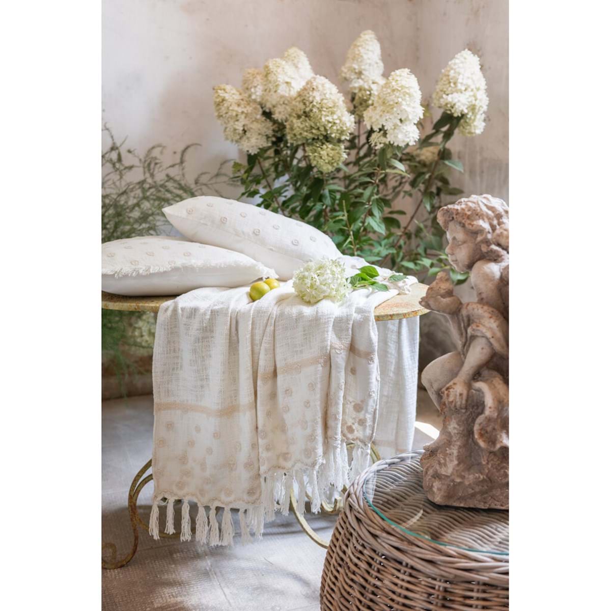 Cuscino con pizzo