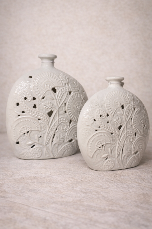Vaso bianco in ceramica traforata 31-25h| L'Arte di Nacchi