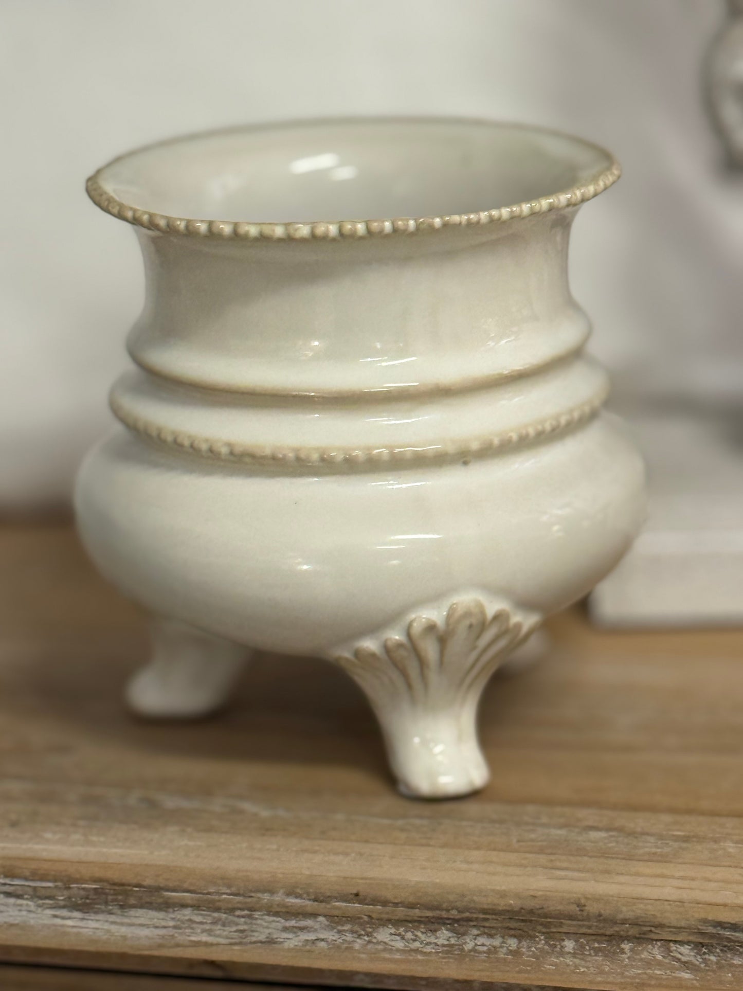 Vaso bianco in ceramica| Bruco