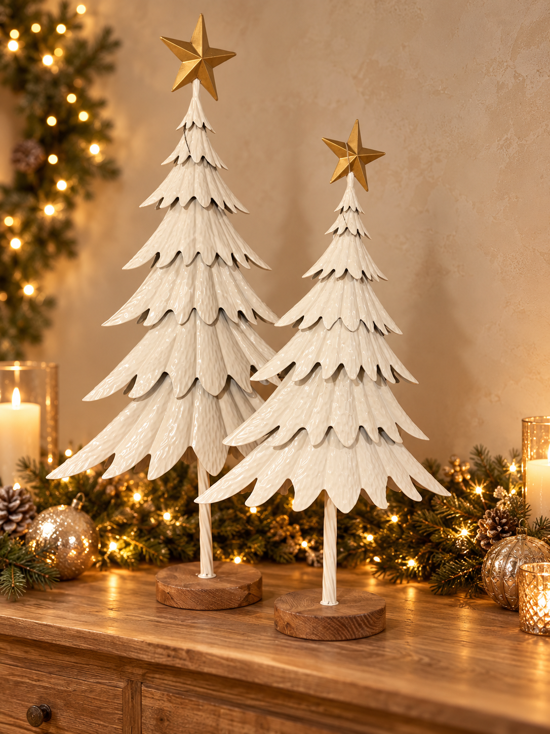 Albero in latta bianco con stella oro 93-70h| Plathea
