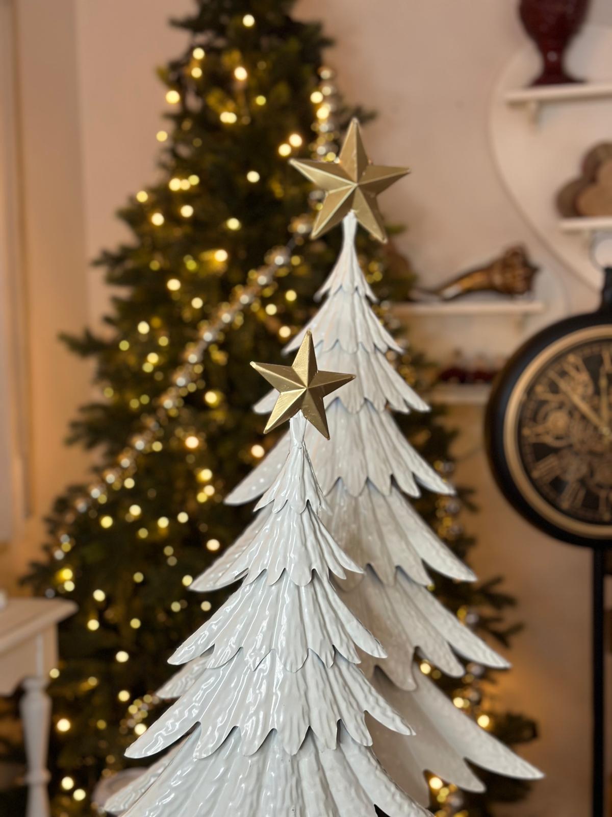 albero con decorazione stella