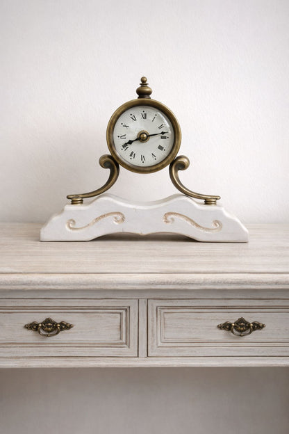 Orologio da tavolo bianco e ottone in legno| L'Arte di Nacchi