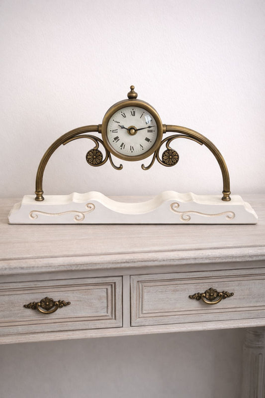 Orologio da tavolo bianco e ottone in legno| L'Arte di Nacchi