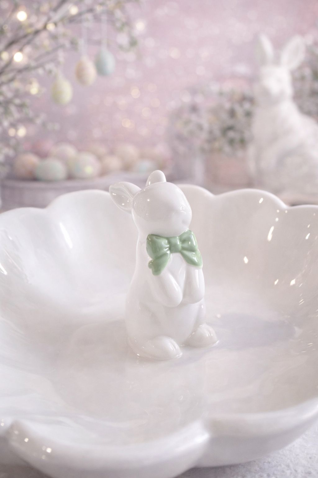 Piatto bianco e verde con coniglio all'interno 20x8cm | Blanc Mariclò