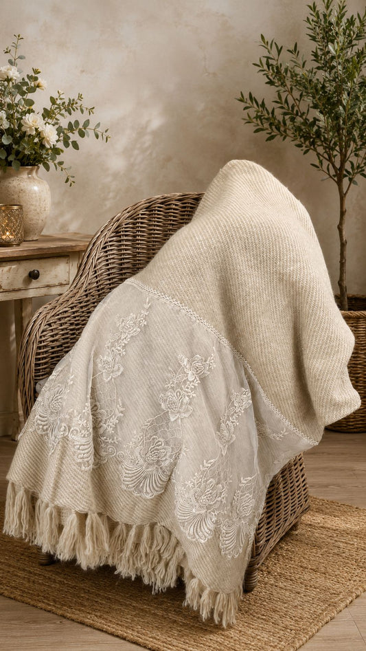 Copritutto beige con pizzo 135x175| Blanc Mariclò