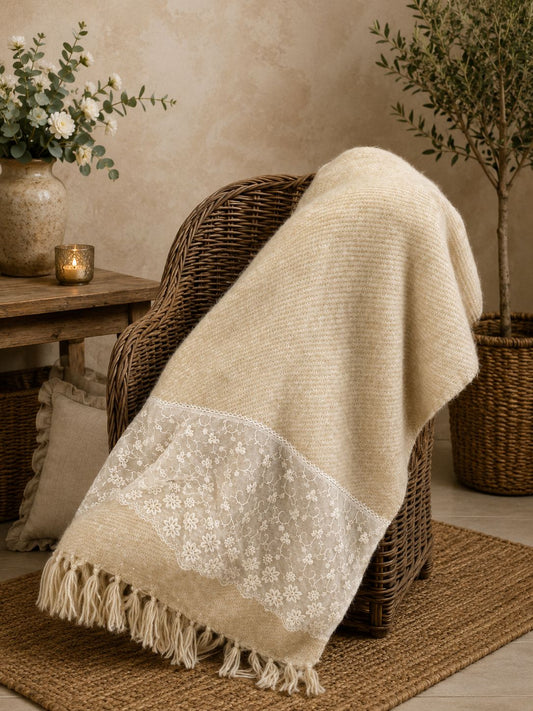 Copritutto Plaid beige con pizzo 135x175cm| Blanc Mariclò