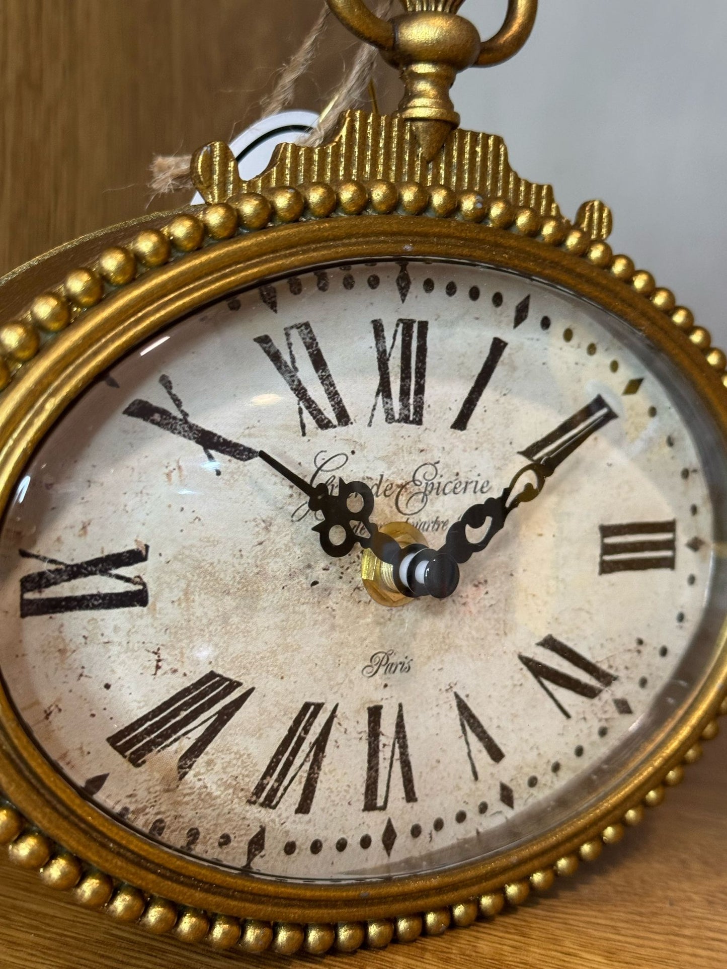 Orologio dorato da tavolo