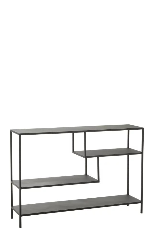 Scaffale con ripiani