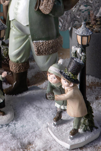 Bambini che sciano statuetta natalizia h.21,2cm| Dino Bianchi